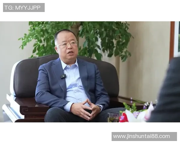 探寻黄芳的英雄联盟旅程与成长故事的深度对话实时新闻